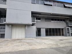 Carros Centre (D25), Factory #455013971